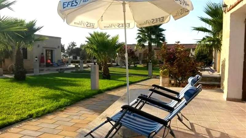 Glaro Garden Hotel Agia Trias Dış mekan fotoğraf